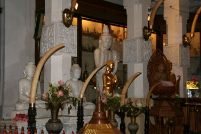 Kandy - Temple of the Sacred Tooth Relic