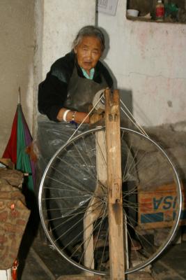 Spinning wool