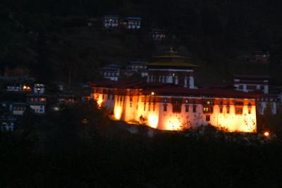 Paro - Rinpung Dzong by night
