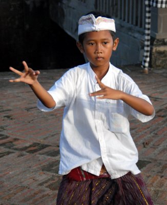 Indonesia 2 May 2012 403 Bali Boy Dancer