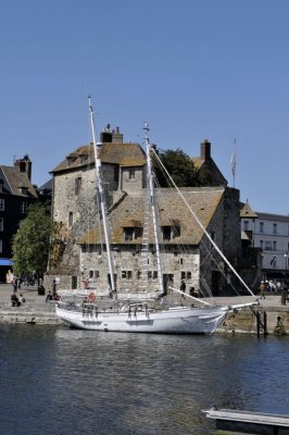 Honfleur Harbour.JPG