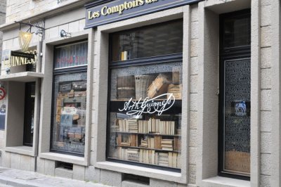 Saint-Malo antiques store.JPG