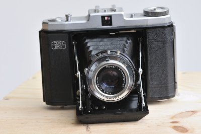 Zeiss-Ikon Nettar 518:16 a.JPG