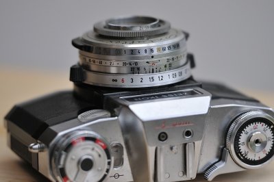 Zeiss-Ikon Contaflex Super BC c.JPG