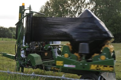 20120702-Wrapping-Machine-002.JPG