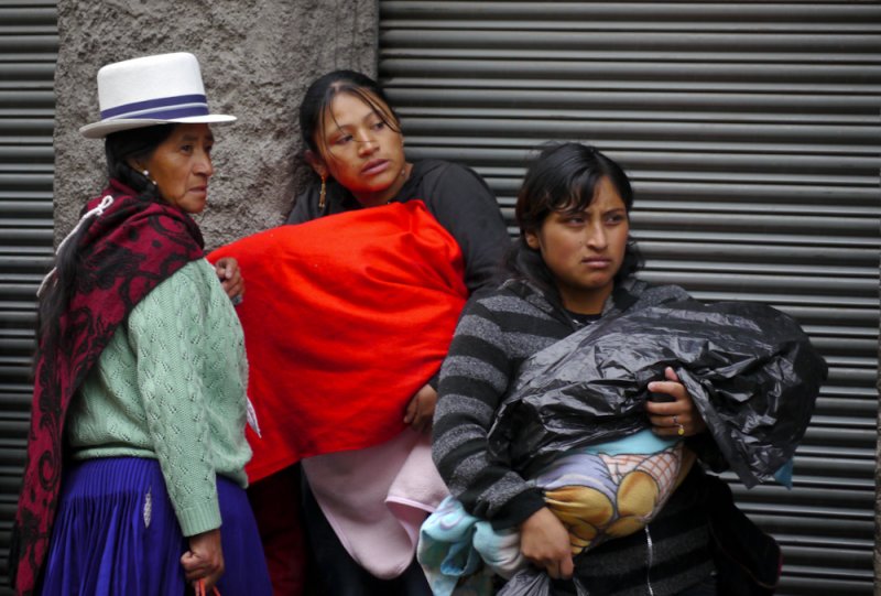 Bus stop, Cuenca, Ecuador, 2011