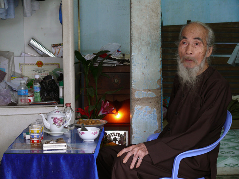 Aged man, Ben Tre, Vietnam, 2008