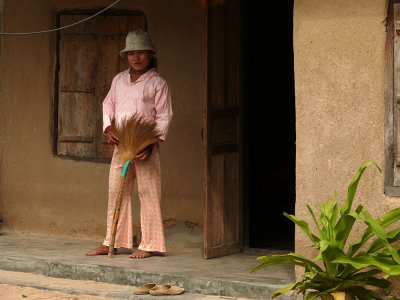 Sweeper, Suoida, Vietnam, 2007