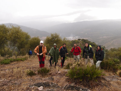 Cerro de la Mora. Aprieta la lluvia!!