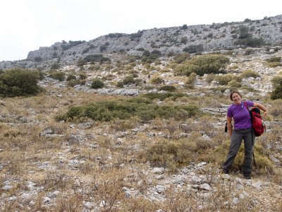 Bajada de la Sala Madre e inicio del sendero de Mesas Bajas