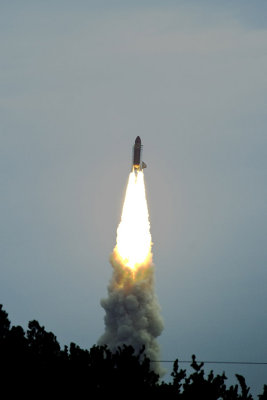 STS135-3I0248.jpg
