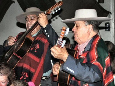 2 caballeros playing Chilean  folk music.jpg