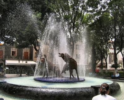 Fountain At The Park, Mexico City.JPG