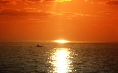 Sun Set Boat 2.jpg