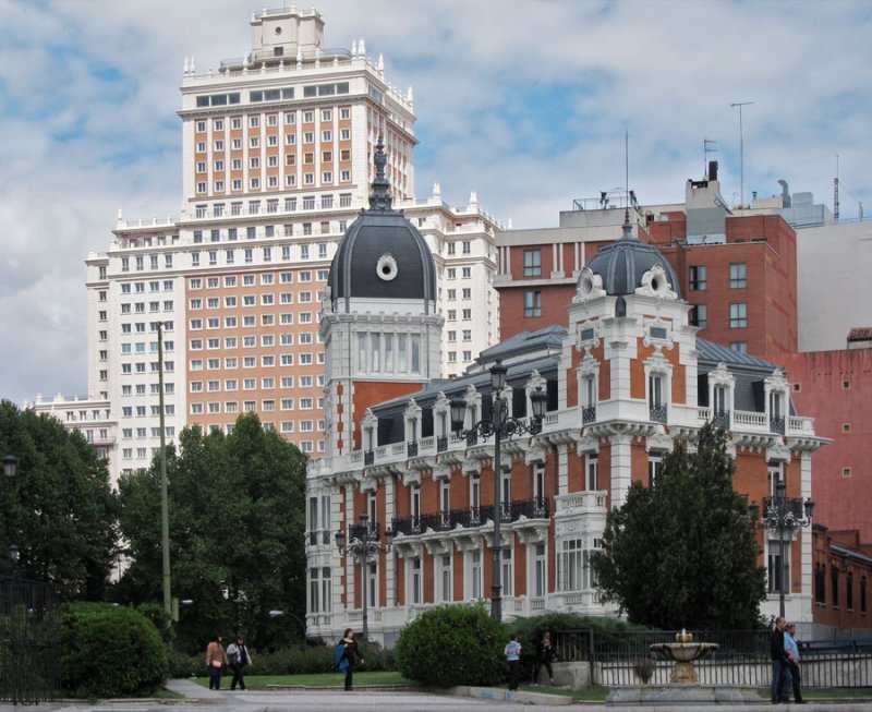 Edificio Espaa