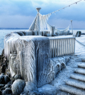 Stairway to the Ice Queens terrace...