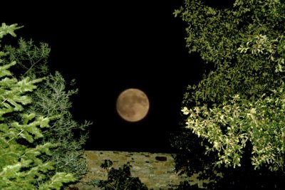 Moon rising over Spain.jpg