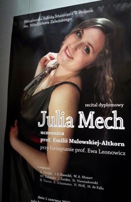 Julia Mech.