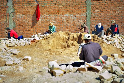 Workers (Parc Alarobia Project)