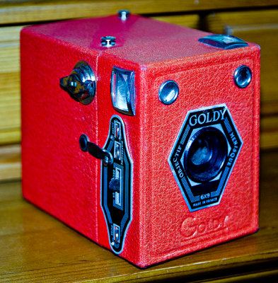 Goldy-Red-Box-Camera-edits-web-9609.jpg