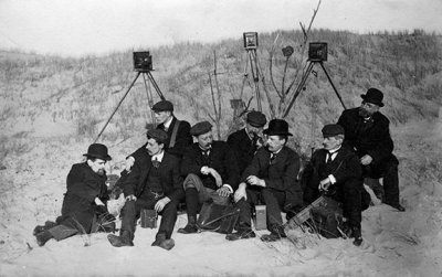 Photographers-on-Beach-with-Cameras.jpg