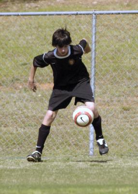 DragonsSoccer041506_012.jpg
