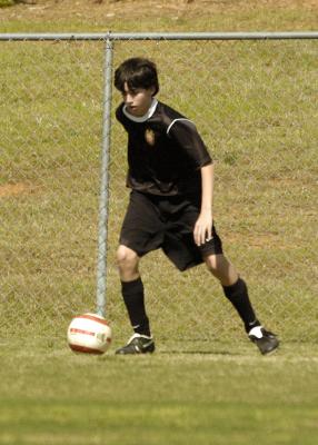 DragonsSoccer041506_013.jpg