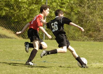DragonsSoccer041506_031.jpg