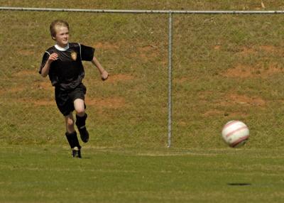DragonsSoccer041506_036.jpg