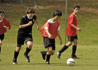DragonsSoccer042206_001.jpg