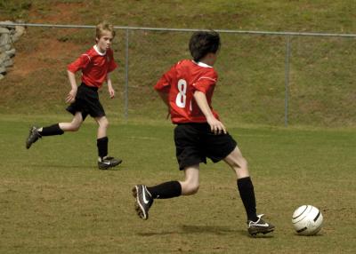 DragonsSoccer042206_010.jpg
