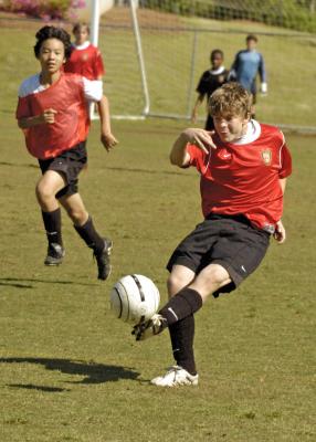 DragonsSoccer042206_018.jpg