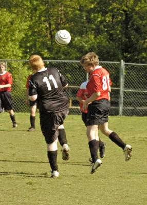 DragonsSoccer042206_019.jpg