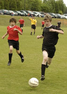 DragonsSoccer042906__054.jpg