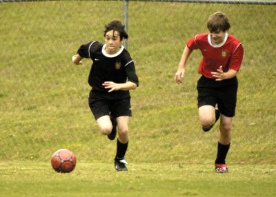 DragonsSoccer043006_008.jpg