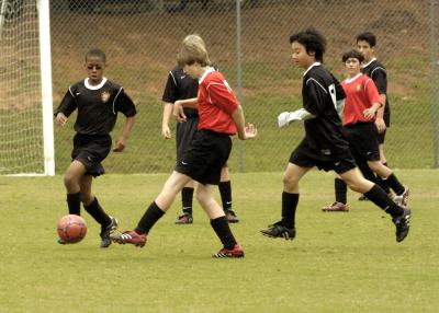 DragonsSoccer043006_021.jpg