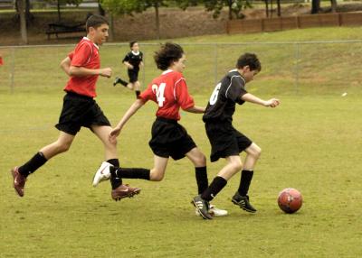 DragonsSoccer043006_027.jpg