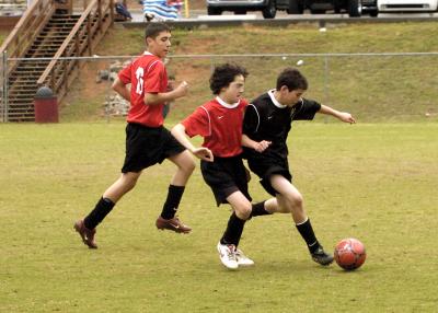 DragonsSoccer043006_028.jpg