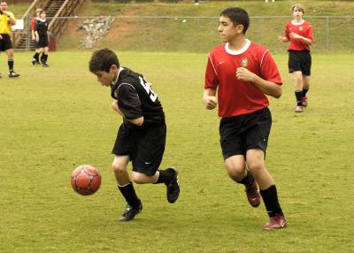 DragonsSoccer043006_031.jpg