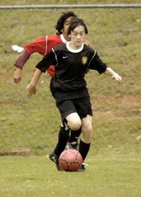 DragonsSoccer043006_038.jpg