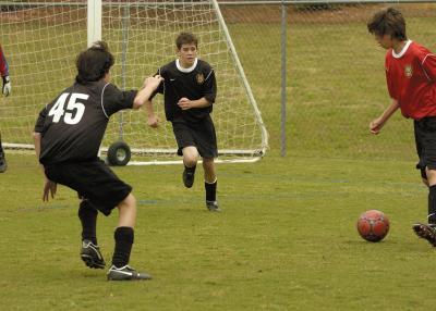 DragonsSoccer043006_045.jpg