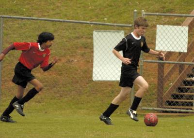 DragonsSoccer043006_046.jpg