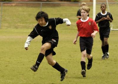 DragonsSoccer043006_061.jpg