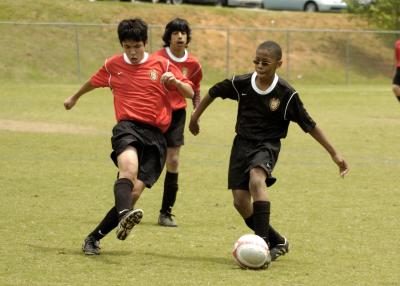 DragonsSoccer043006_067.jpg