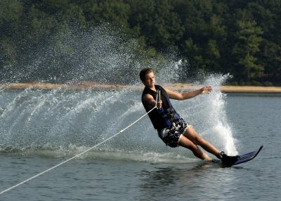 Waterskiing072606_022_5x7.jpg