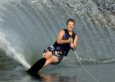 Waterskiing072606_047_5x7_2.jpg