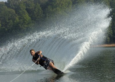 Waterskiing072606_054_5x7.jpg