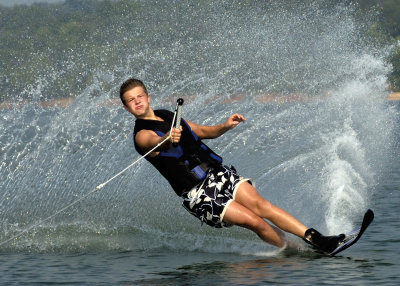 Waterskiing072606_082_5x7.jpg