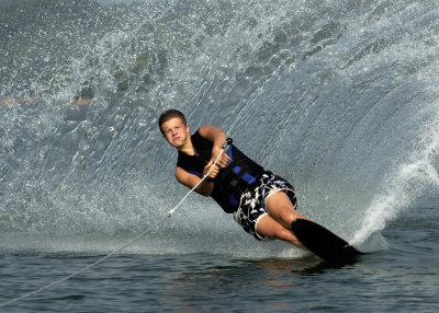 Waterskiing072606_085_5x7.jpg