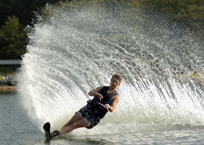 Waterskiing072606_170_5x7.jpg